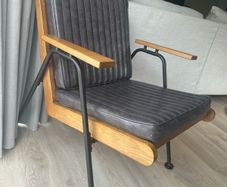Accent chair