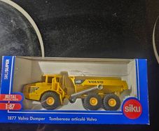 Siku 1877 Volvo Dumper