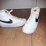 Nike Blazer Mid 77 Hi Top Trainers, size 4UK, like NEW Image 3