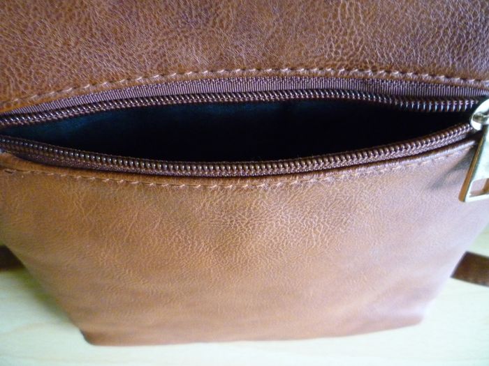 Hand Bag Crossbody Brown Faux Leather Multi Pocket Handbag- Purchased In Carraig Donn