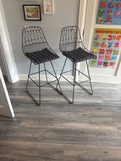 Set of 2 Black Metal Bar Stools
