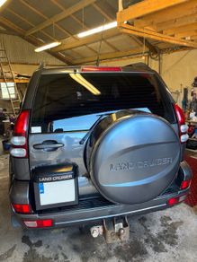 Landcruiser 120 back door