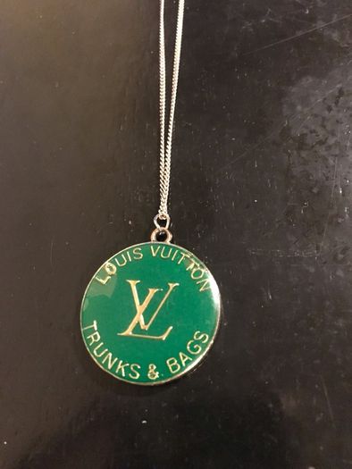 authentic louis buitton pendant
