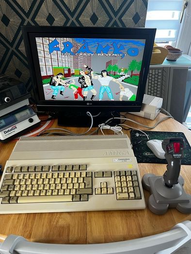 Amiga 500 Plus + Gotek USB + Recap Done + Power supply + Joystick + Original Mouse