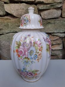 Large Vase or urn