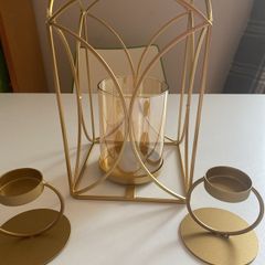 Candle holder with two side candle holders