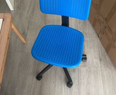 desk chair