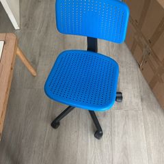 desk chair
