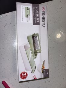 Ernesto Grater Set unopened