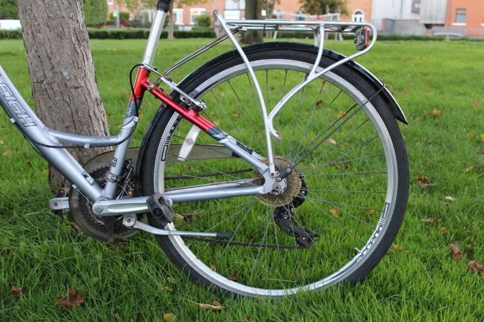 Raleigh Airlite Ladies City Bike 28 Inch Shimano Gears Rear Rack