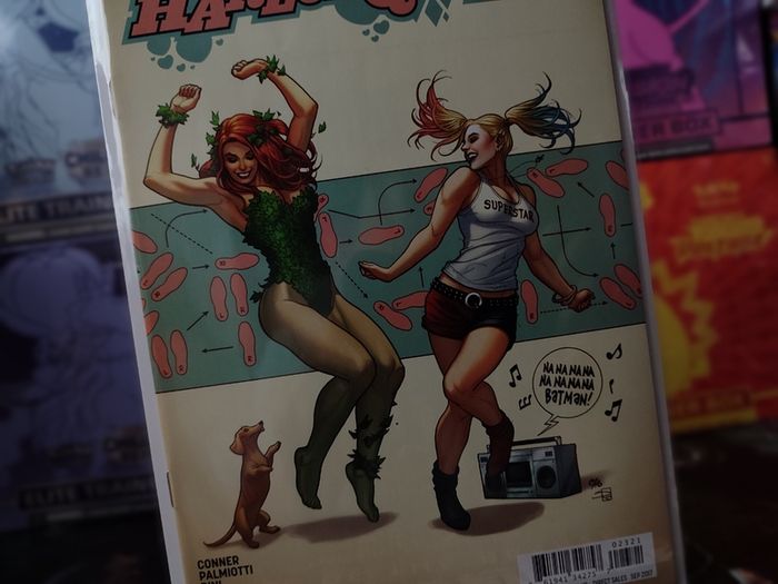Harley Quinn ! Issue #23 ! Frank Cho Variant Cover ! 2017 ! by DC Comics !