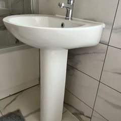 toilet sink with pedestal (tap included) - 3 units