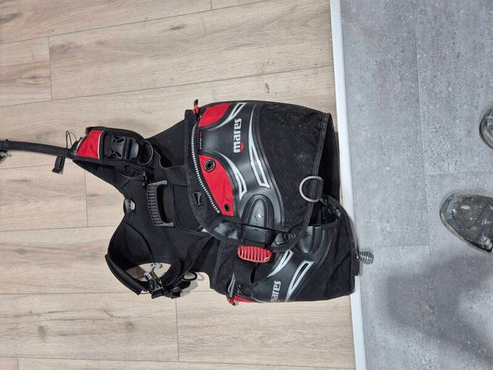 Mares diving jackets