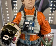 The Star Wars Gentle Giant Luke Skywalker X-Wing Pilot Bust