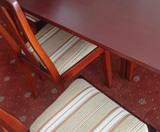 Mahogany table & 6 chairs