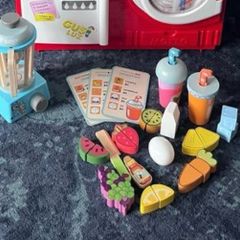 Wooden Bluey smoothie set