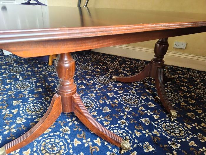 Solid wood extendable dining table and 6 chairs