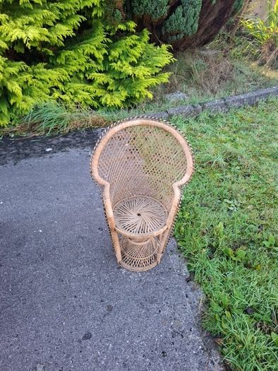 Child wicker rattan seat