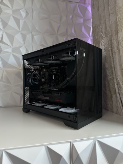 High End Gaming PC | RX 9070 XT 16gb / Ryzen 7800x3d / DDR5