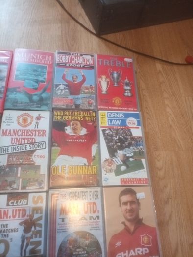 Manchester United vhs 25 in total
