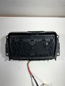 Bmw 1 3 Series E87 E90 E91 E92 E93 Centre Console Ashtray And Lighter 7078571. A3l2b611g