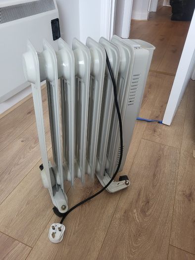 Oil heating electric