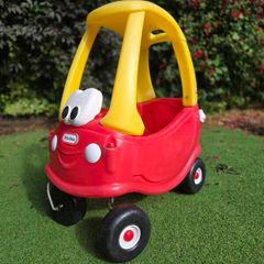 Little Tikes Cozy Coupe Car