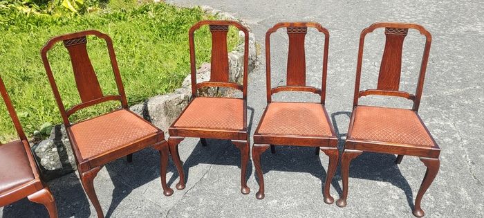 6 Hardwood Vintage Dining Chairs