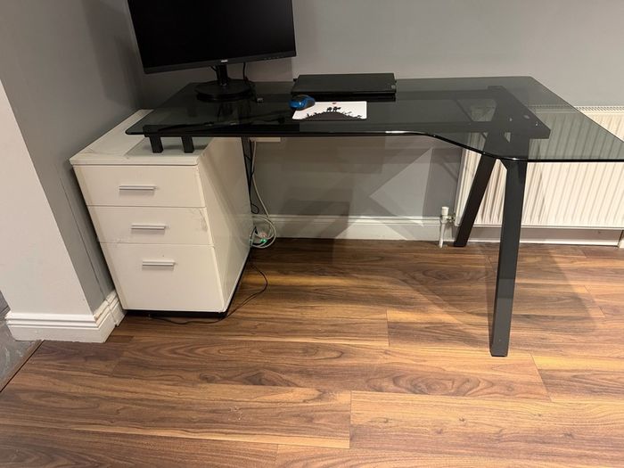 desk with drawers