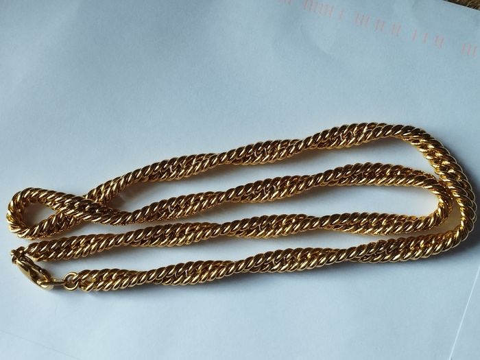 Vintage chunky gold tone chain.
