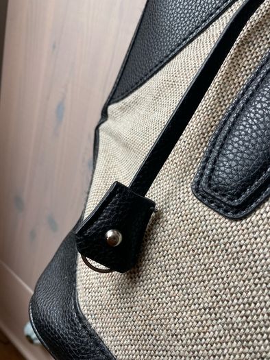 Womans London Fog Elegant Shoulder Bag Handbag In black & ivory