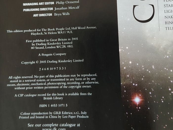 DK Universe & Earth Hardcover Bundle  Large Definitive Visual Guides
