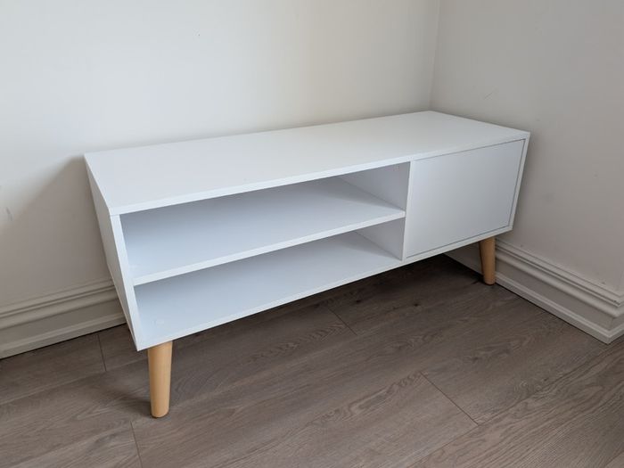 TV stand / media unit