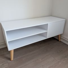 TV stand / media unit