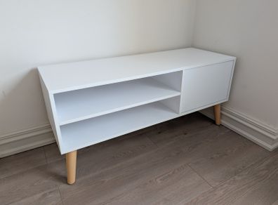 TV stand / media unit