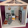 Convenience store diorama Image 3