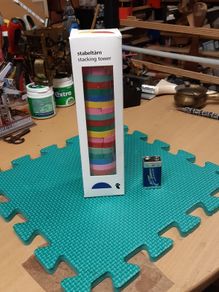Stacking tower round
