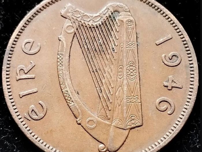 [#64] - Ireland 1946 | Irish 1d | One Penny | Hen with Chicks | KM.11