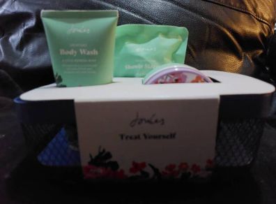 joules shower caddy and extras
