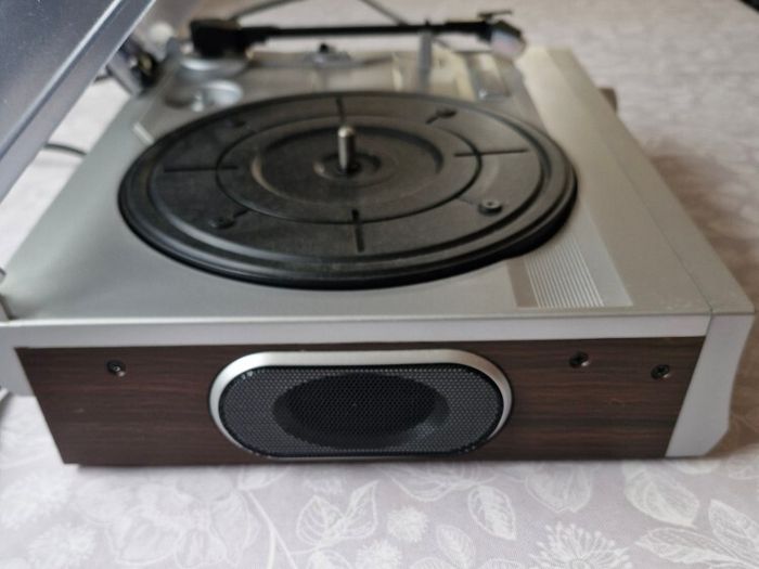 Bush Radio Turntable