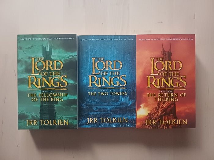 The Lord of the Rings 3 Volumes by J.R.R. Tolkien (Fantasy Paperbacks 2002)