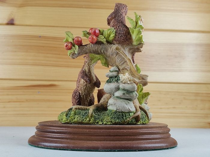 Vintage Nature Studies Leonardo Collection Figure 1992 Otters