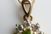 Vintage 9Ct Yellow Gold 375 Oval Peridot Pendant with L-22,5" Chain 2,5g