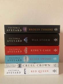 red queen series by victoria aveyard