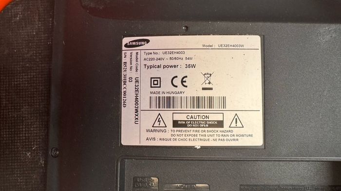 Samsung 32 Inch LED TV Fully Working With Remote