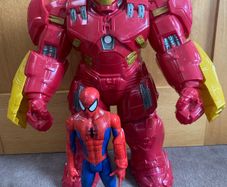Hulk buster & Spider-Man figure