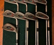 Wilson golf iron set