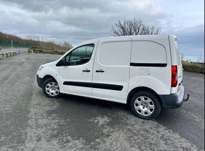 Peugeot Partner For Sale - NEW DOE & Tax Til Aug