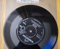 Richard Crooks Tell Me Tonight Gipsy Moon 7 inch Single HMV 7P 325