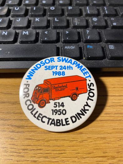 Dinky Toys Swapmeet badge 1988